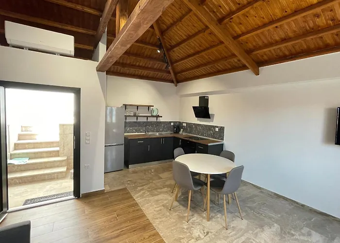 Q Apartments Molyvos