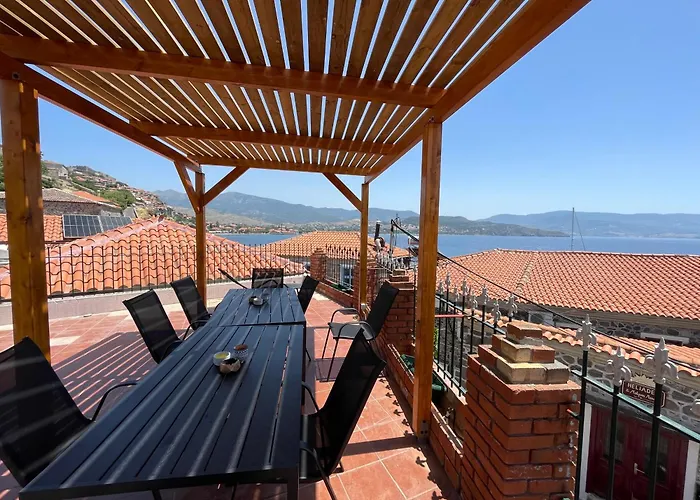 Q Apartments Molyvos